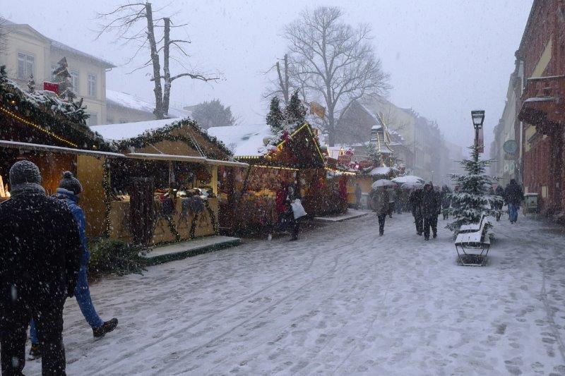 Snowy Heidelberg shopping street